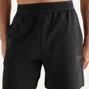 NWT Men’s NoBull Textured Knit Short 7” – Medium